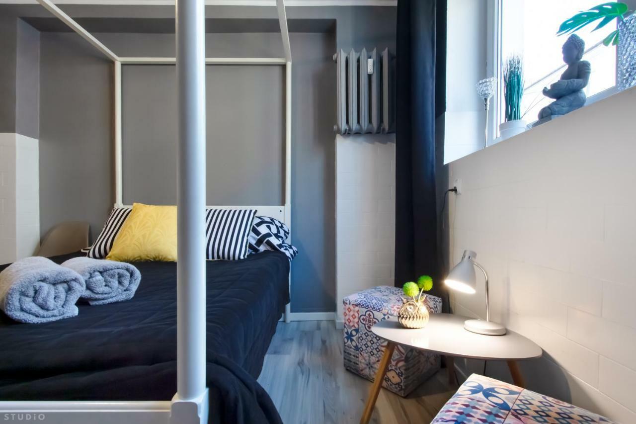 Clicktheflat Constitution Square * Varsavia